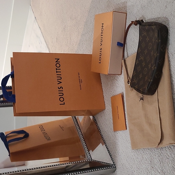 Louis Vuitton Monogram Pochette; Dustbag,Drawer-Box, Bag & Receipt Holder - Picture 1 of 10